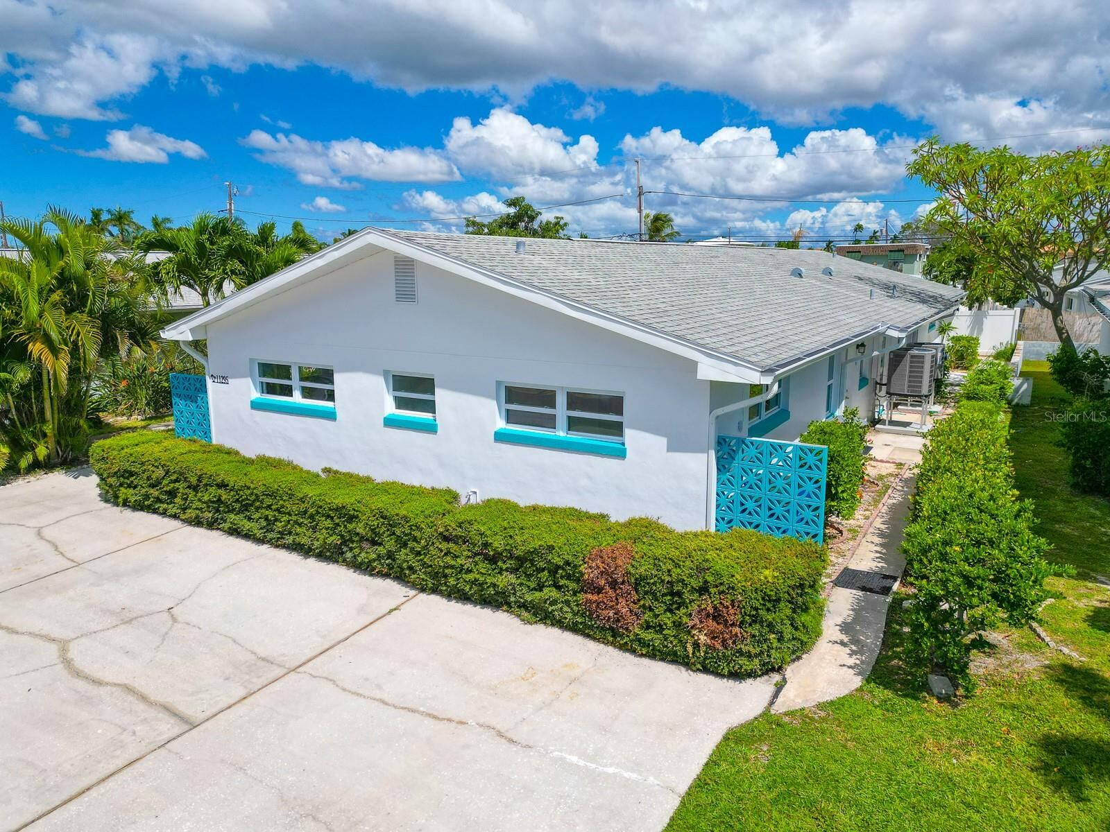 Property Photo: 11295 1st Street E FL 33706