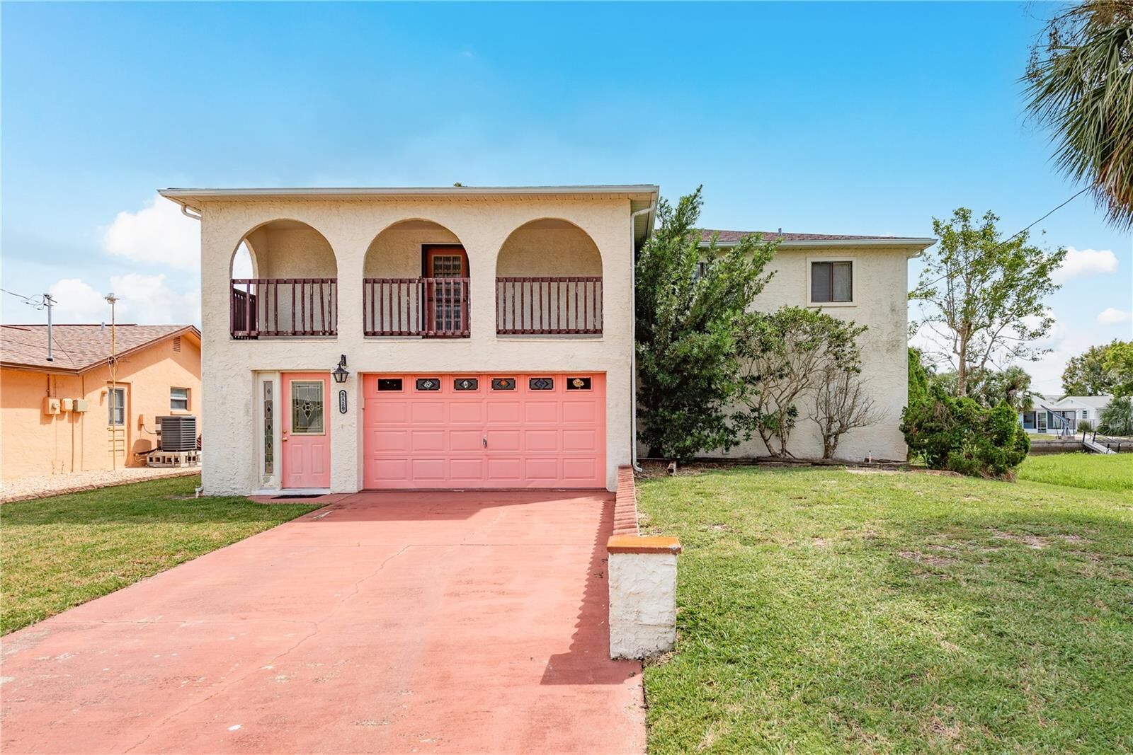 Property Photo: 7320 Hatteras Drive FL 34667