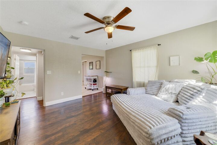 Property Photo:  1018 Mack Avenue  FL 32805