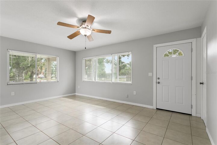 Property Photo:  1904 5th Street W  FL 34205 