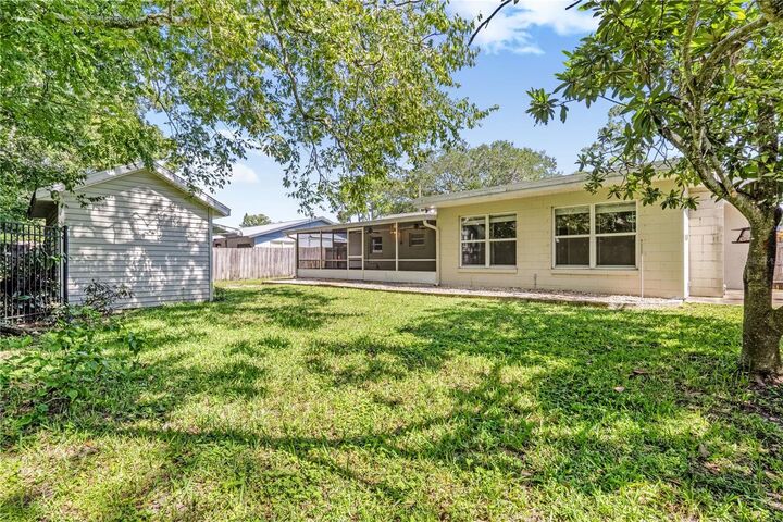 Property Photo:  1390 Powers Avenue  FL 32117 