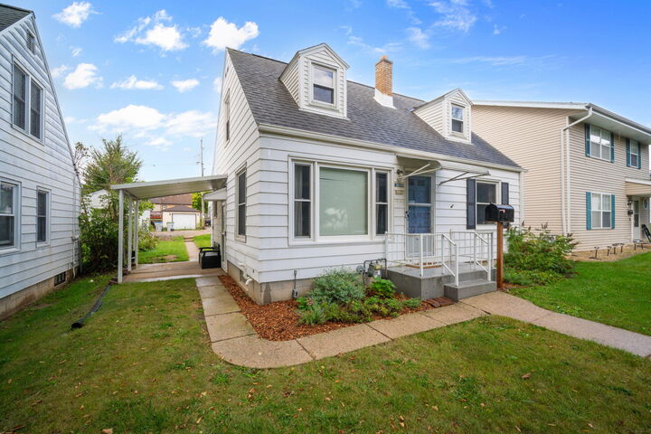 Property Photo:  8123 W Townsend St  WI 53222 