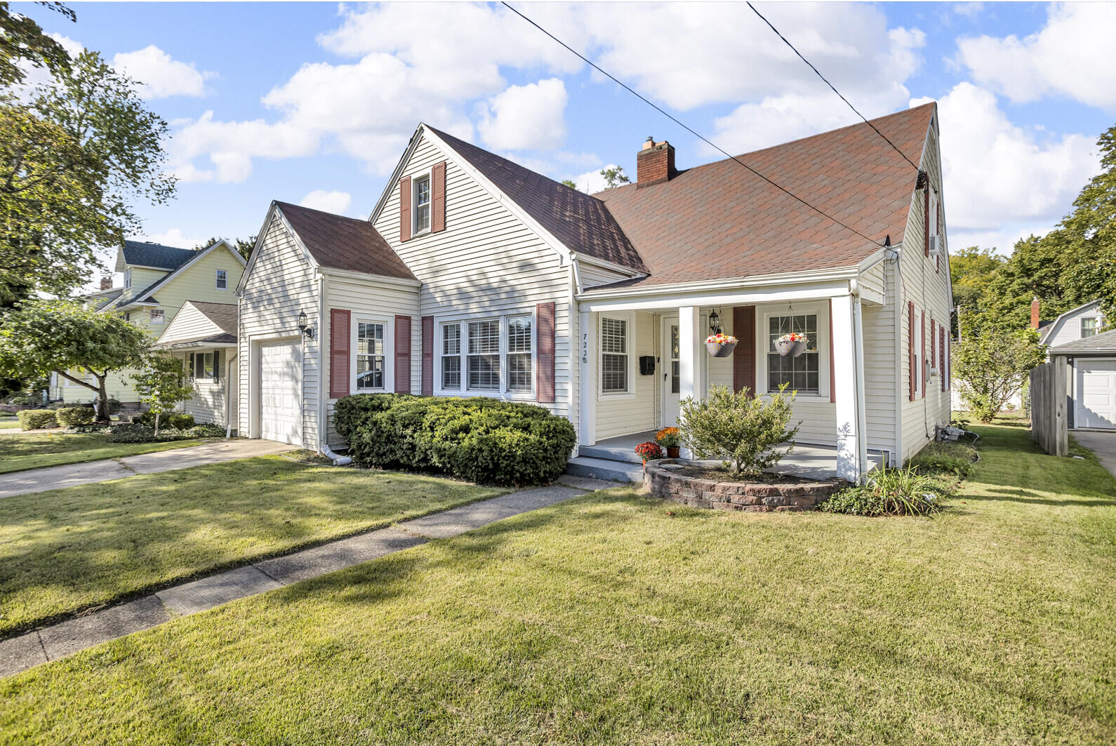 Property Photo:  722 W Morrell Street  MI 49203 