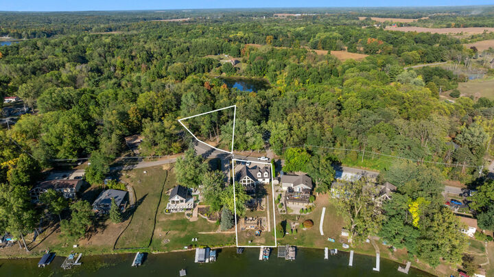 Property Photo: 11912 N Waldron Road MI 49249