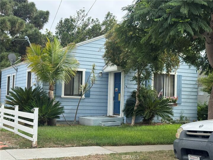 Property Photo: 25410 Oak CA 90717