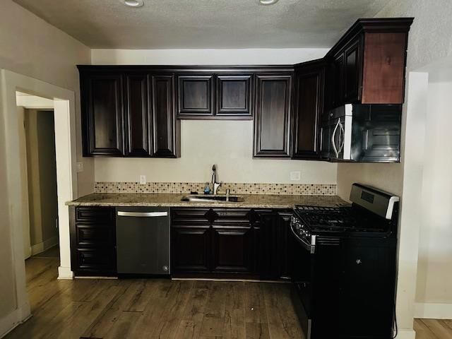 Property Photo:  5200 20th Avenue  CA 95820 