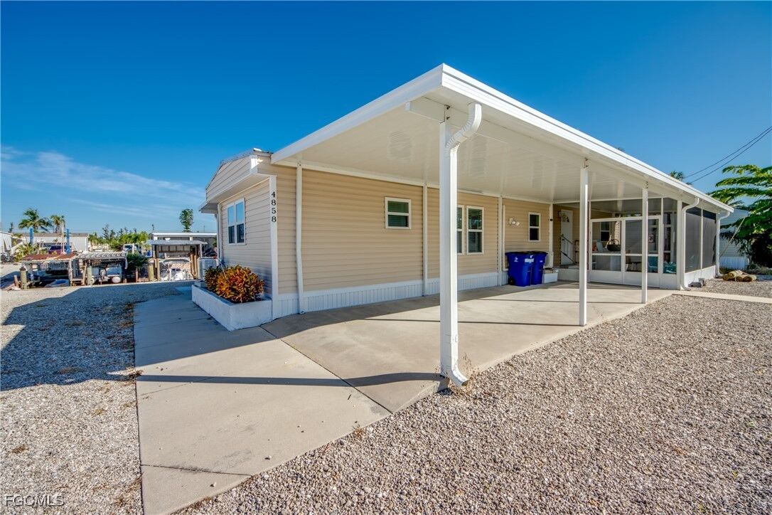 Property Photo:  4858 Sandpiper Drive  FL 33956 