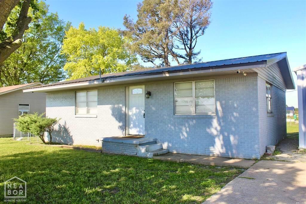 Property Photo:  312 S Crossroads  AR 72457