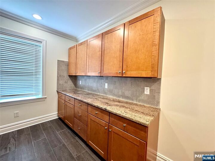 Property Photo:  855 Broad Avenue 3  NJ 07657 