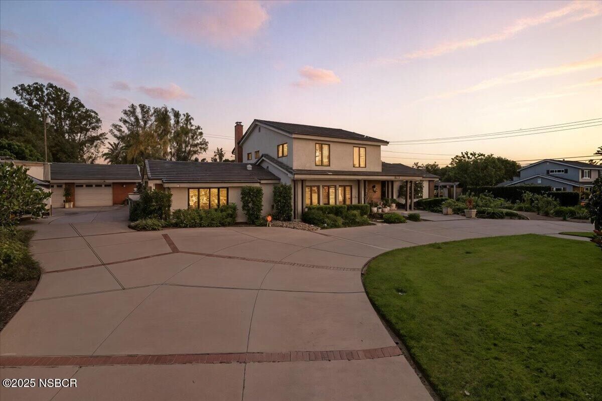 Property Photo:  2218 Glacier Lane  CA 93455 