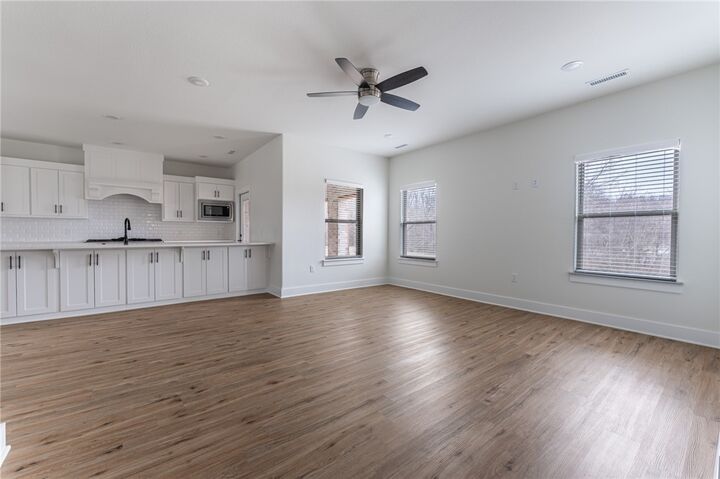 Property Photo: 2045 N Sunshine Road AR 72704