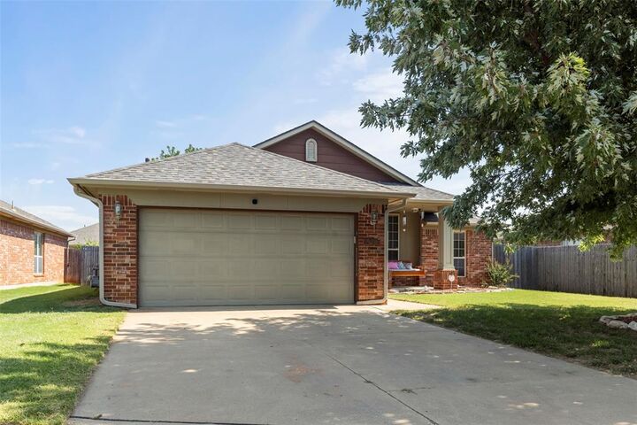 Property Photo:  516 Glass Avenue  OK 73099 
