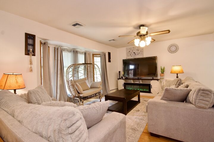 Property Photo: 442 Prospect St MA 01020