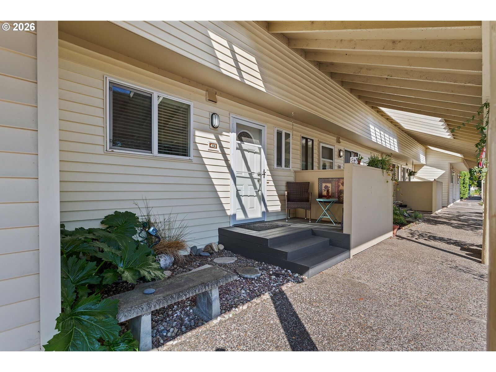 Property Photo:  413 N Hayden Bay Dr  OR 97217 