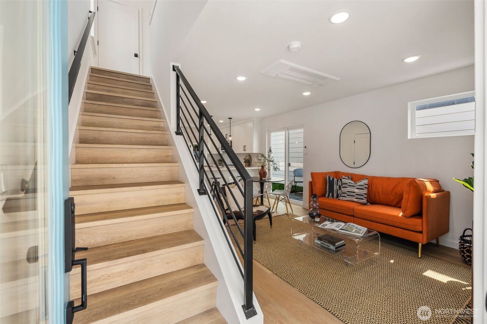 Property Photo:  818 B S Sullivan Street  WA 98108 