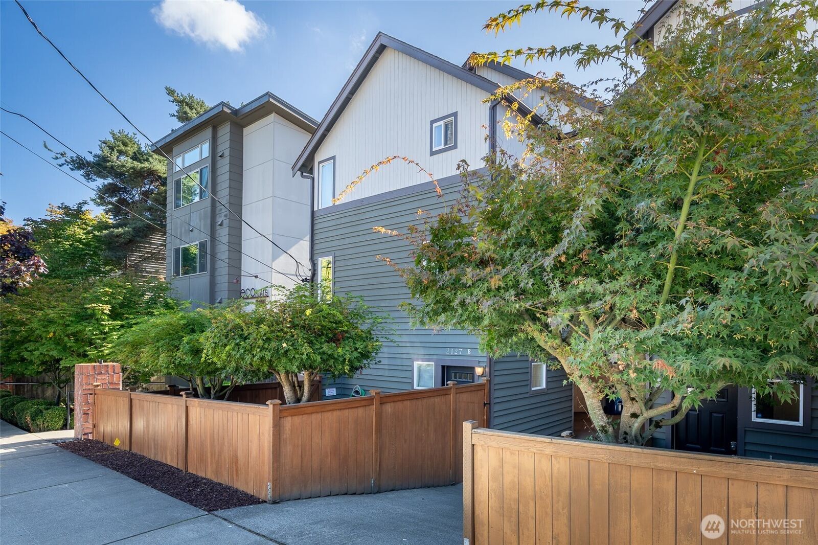 Property Photo:  2127 N 113th Street B  WA 98133 