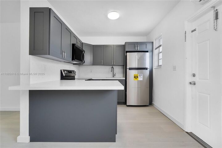 Property Photo: 15991 NE 18th Pl 2 FL 33162