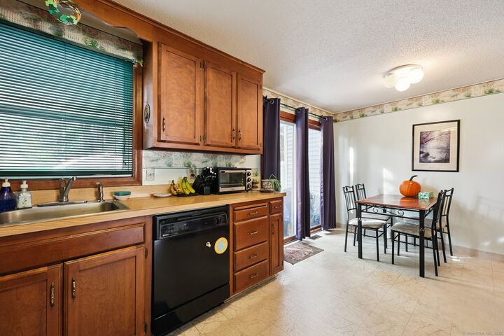 Property Photo:  11 Saint Marc Cir O Circle  CT 06074