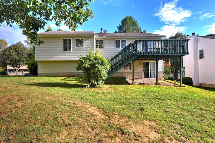 Property Photo:  56 Down Draft Circle  CT 06516 