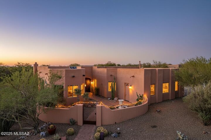 851 E Florida Saddle Court  Green Valley AZ 85614 photo