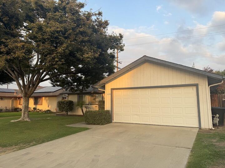Property Photo:  1060 N Greenfield Drive  CA 93257 