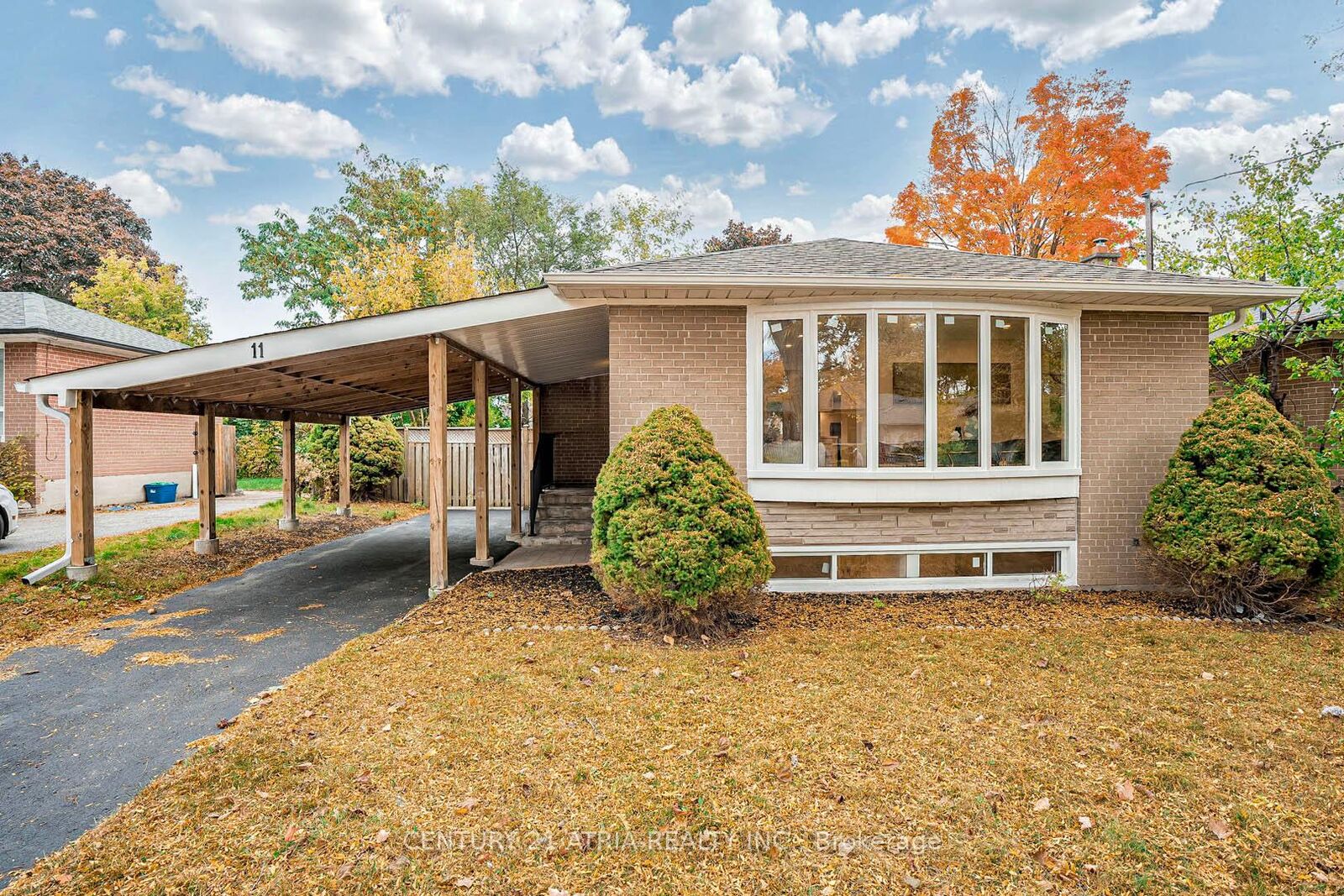 Photo de la propriété:  11 Valia Road  ON M1E 3V9 