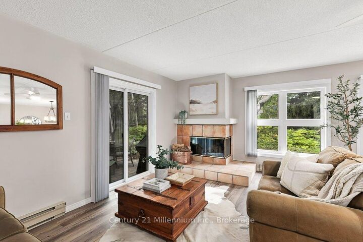 Photo de la propriété: 409 Mariners Way 24 ON L9Y 5C7