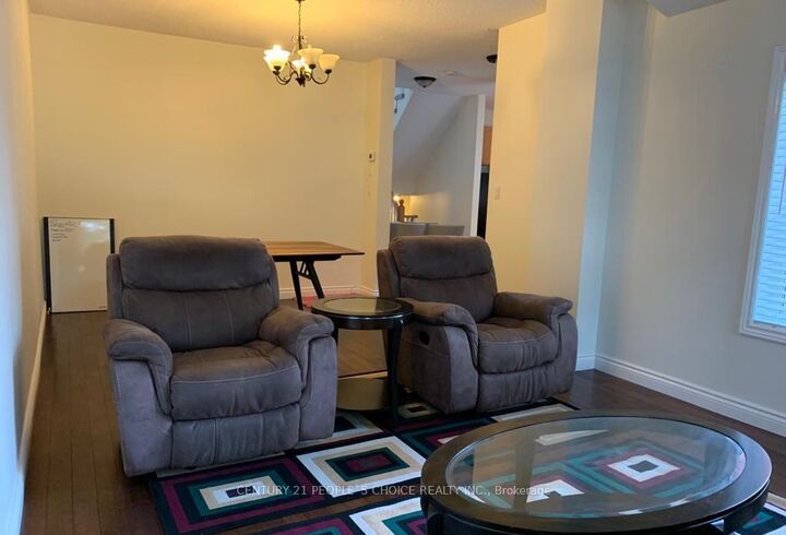 Property Photo:  100 Beddoe Drive 4  ON L8P 4Z2 