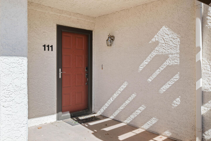 Property Photo:  275 S Valley View Dr #J111  UT 84770 