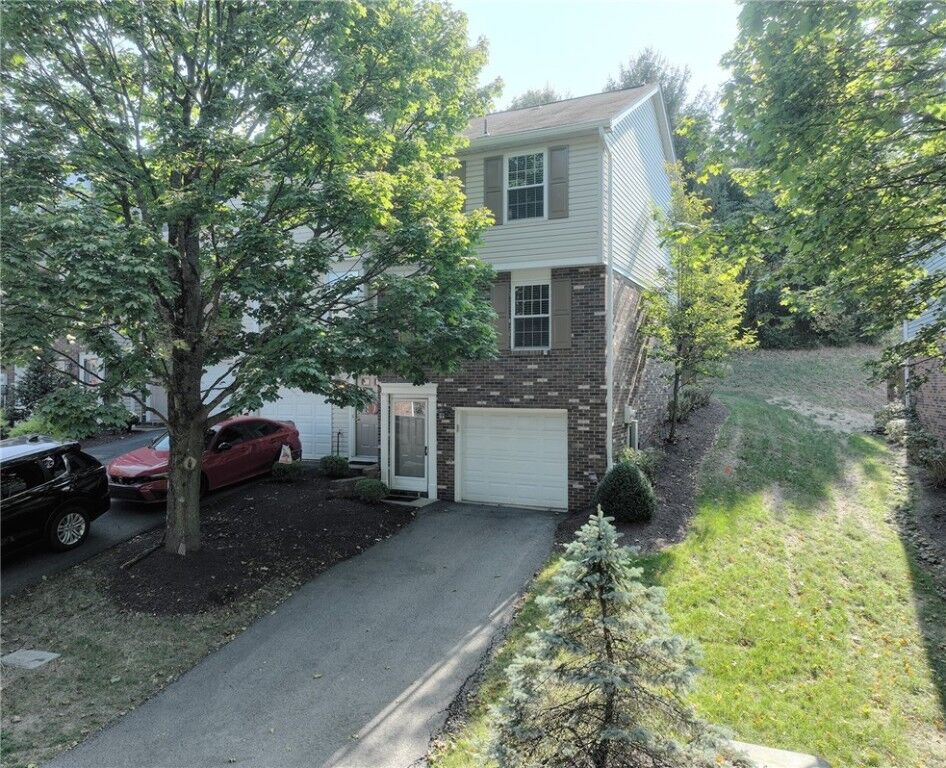 Property Photo: 112 Saxonwald Ln PA 15234