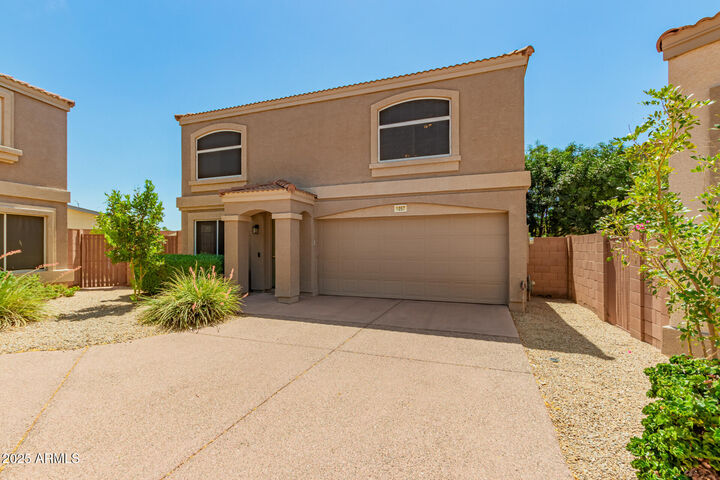 Property Photo:  17606 N 17th Place 1057  AZ 85022 