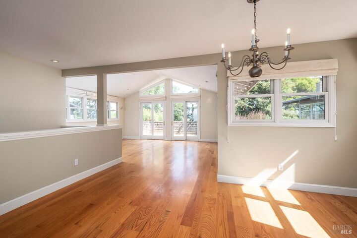 Property Photo:  9 Sunnyside Avenue  CA 94925 