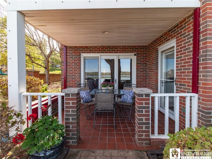 Property Photo:  6 W Terrace Avenue 4  NY 14750 