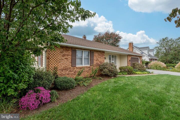 Property Photo:  116 Huyard Avenue  PA 17557 