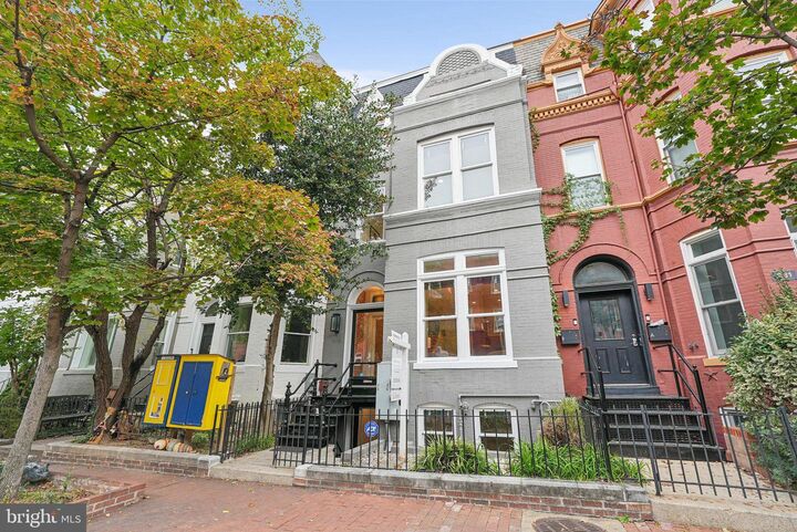 Property Photo: 933 Westminster Street NW DC 20001