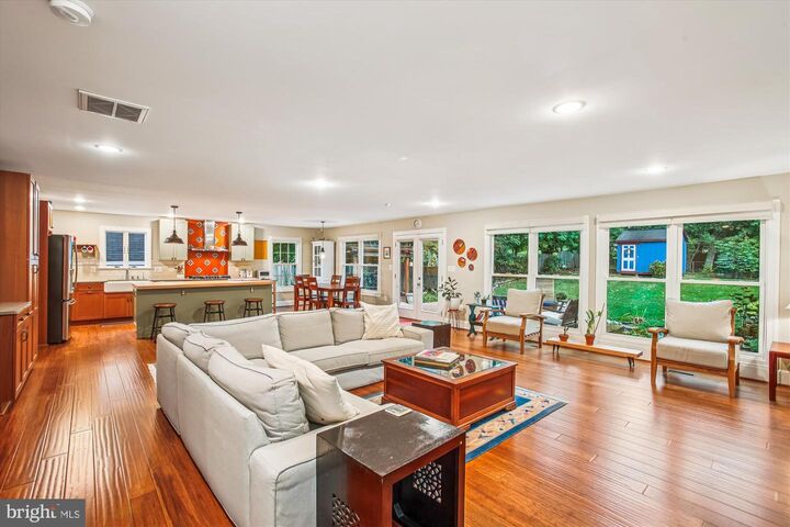 Property Photo:  911 Hillwood Avenue  VA 22042 