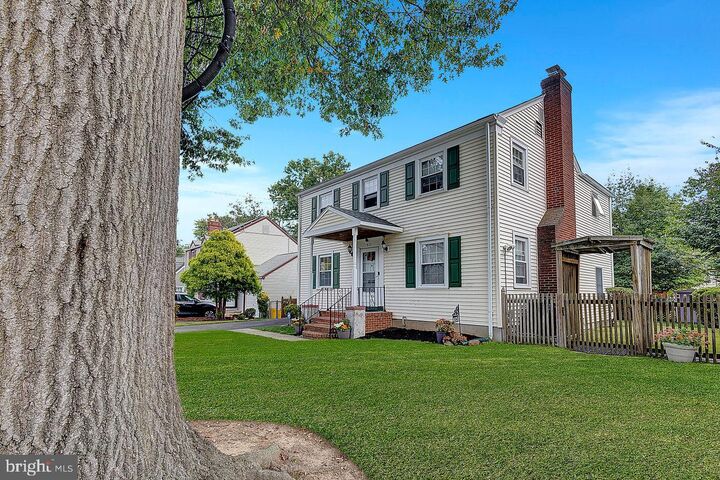 Property Photo:  415 Sutherland Road  NJ 08618 