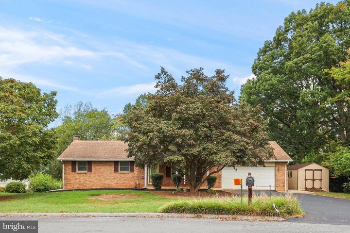 3413 Heather Drive  York PA 17408 photo