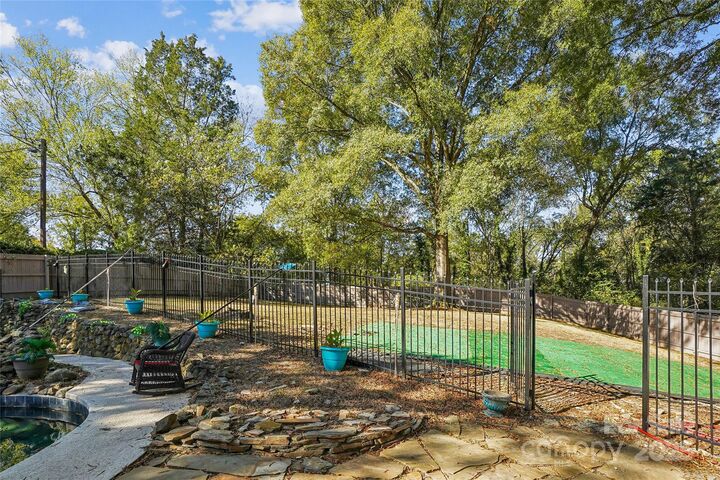 Property Photo:  1005 Mocksville Avenue  NC 28144