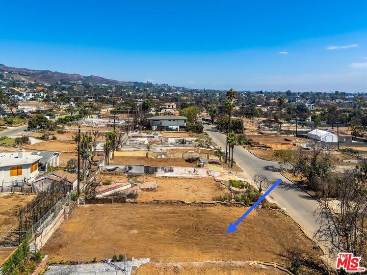 Property Photo:  16915 Bollinger Dr  CA 90272 