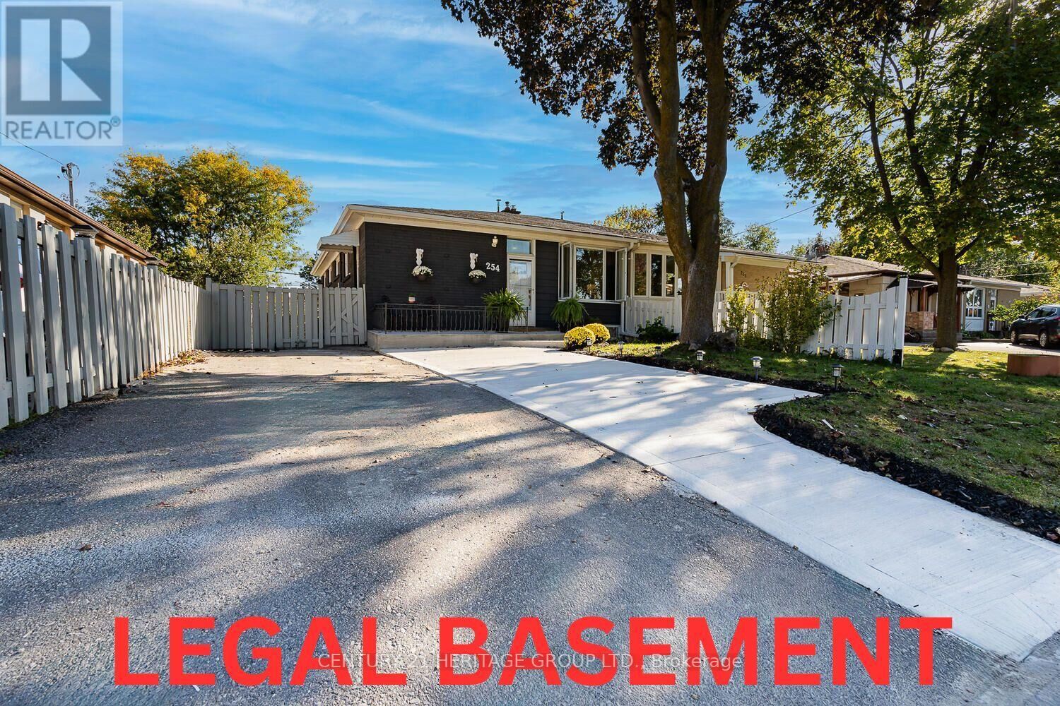 Property Photo: 254 Demaine Crescent ON L4C 2W5