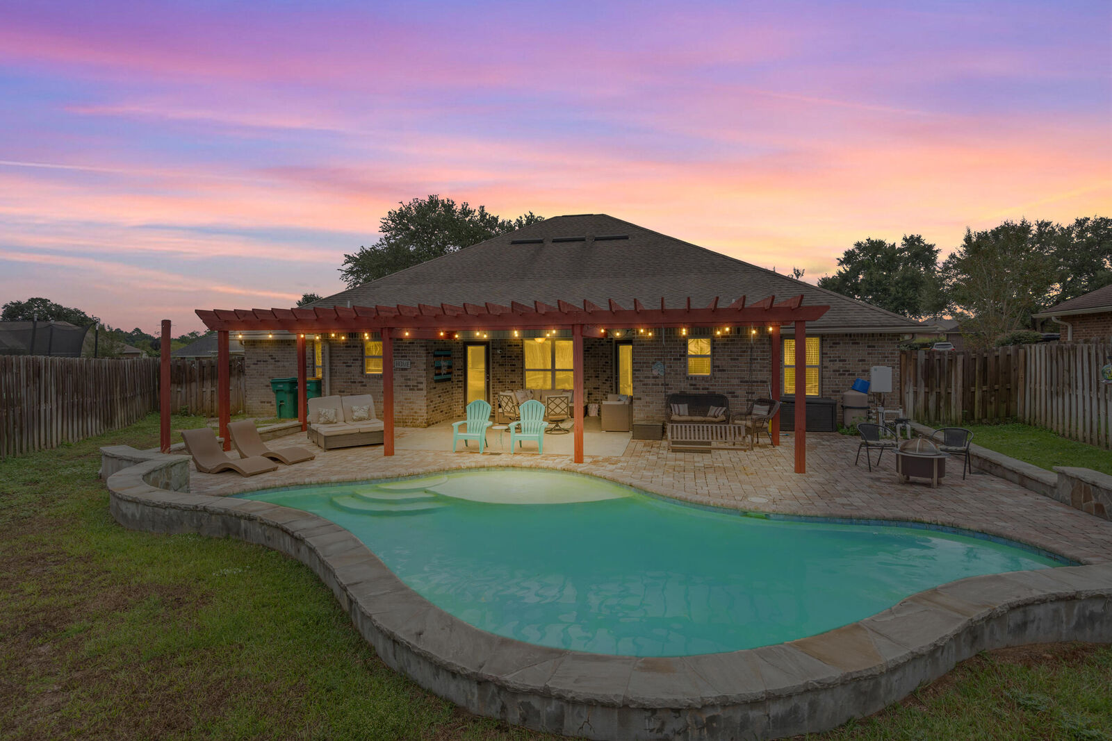 Property Photo: 4646 Chanan Drive FL 32539
