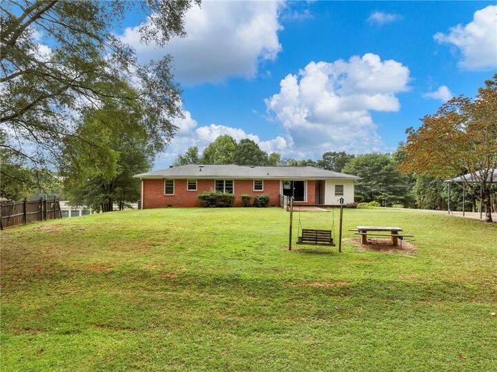 Property Photo:  107 Holiday Road  GA 30518 