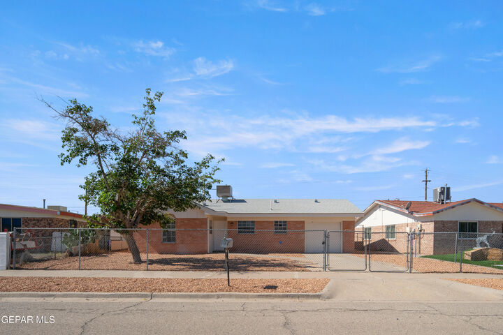 Property Photo: 9348 Elgin Drive TX 79907