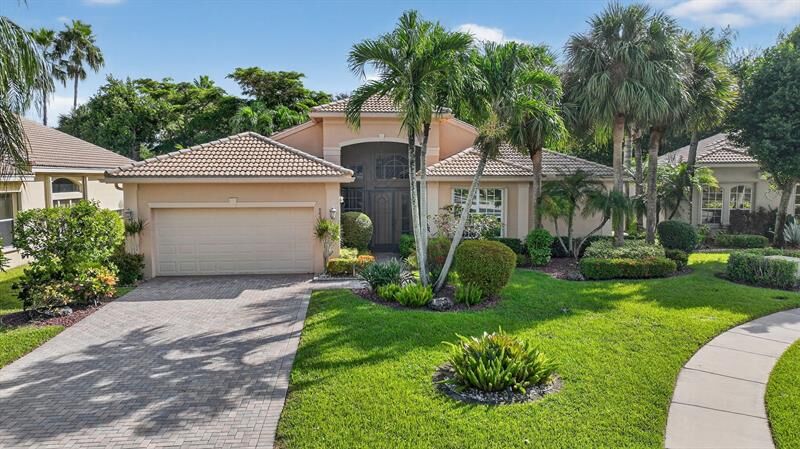 Property Photo: 8871 Majorca Bay Dr FL 33467