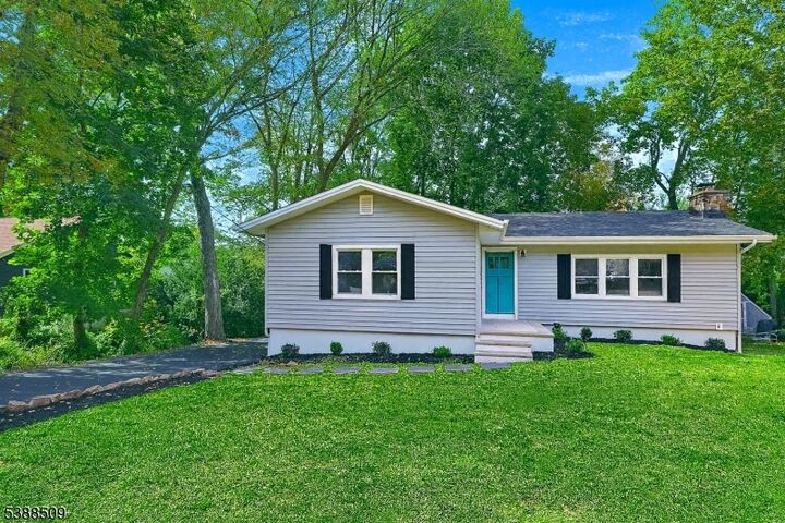 6 Tamarack Trl  Hardyston Twp. NJ 07460 photo