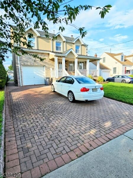 Property Photo:  28 Noel Dr  NJ 07031 