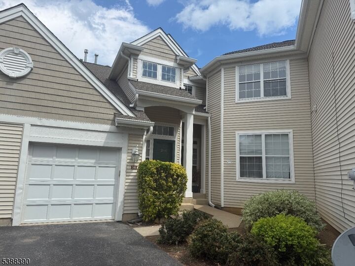260 Bald Eagle Dr  Lopatcong Twp. NJ 08886 photo