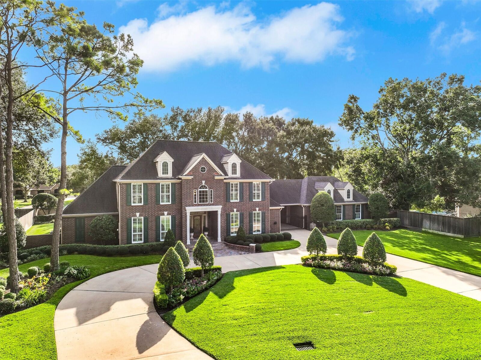 Property Photo:  1904 Candlelight Court  TX 77546 