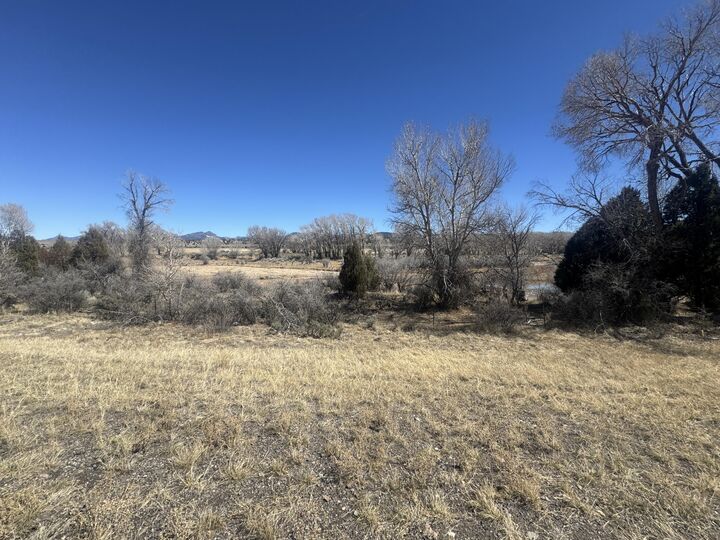 Property Photo:  1125 S Juniper Cir  UT 84759 